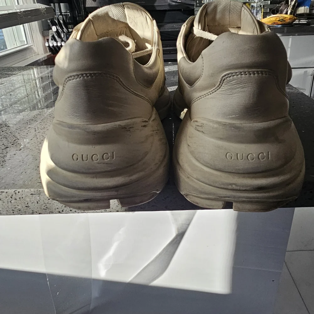 Gucci Beige Sneakers with Red Lip Graphic